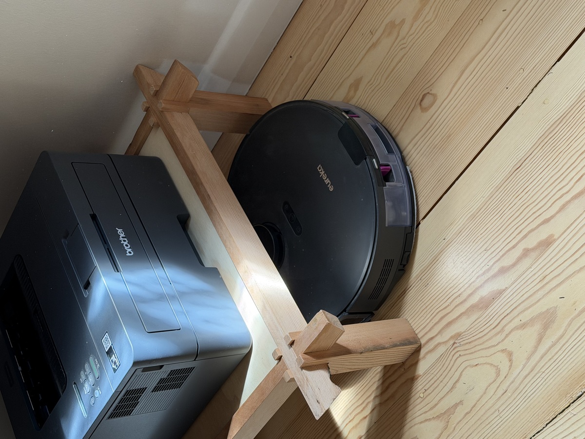 Tiny Printer Table photo 1
